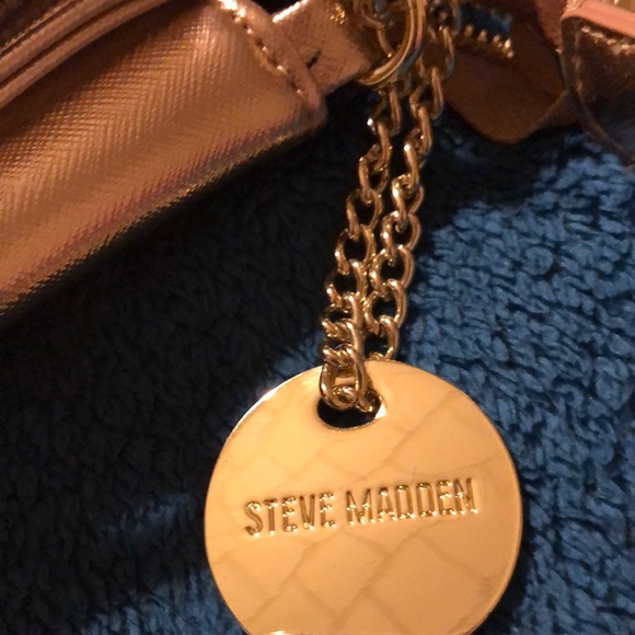 Gold clutch/purse - Picture 2 of 5